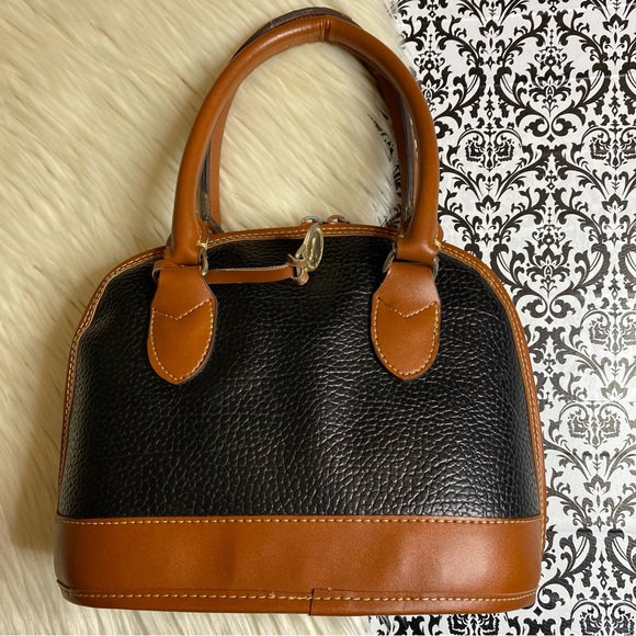 VINTAGE Dooney & Bourke : all weather leather satchel handbag & matching wallet - Picture 3 of 16